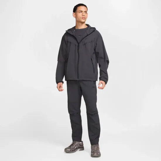 Штани Nike Tech Woven Open-Hem Trousers IB6663-060