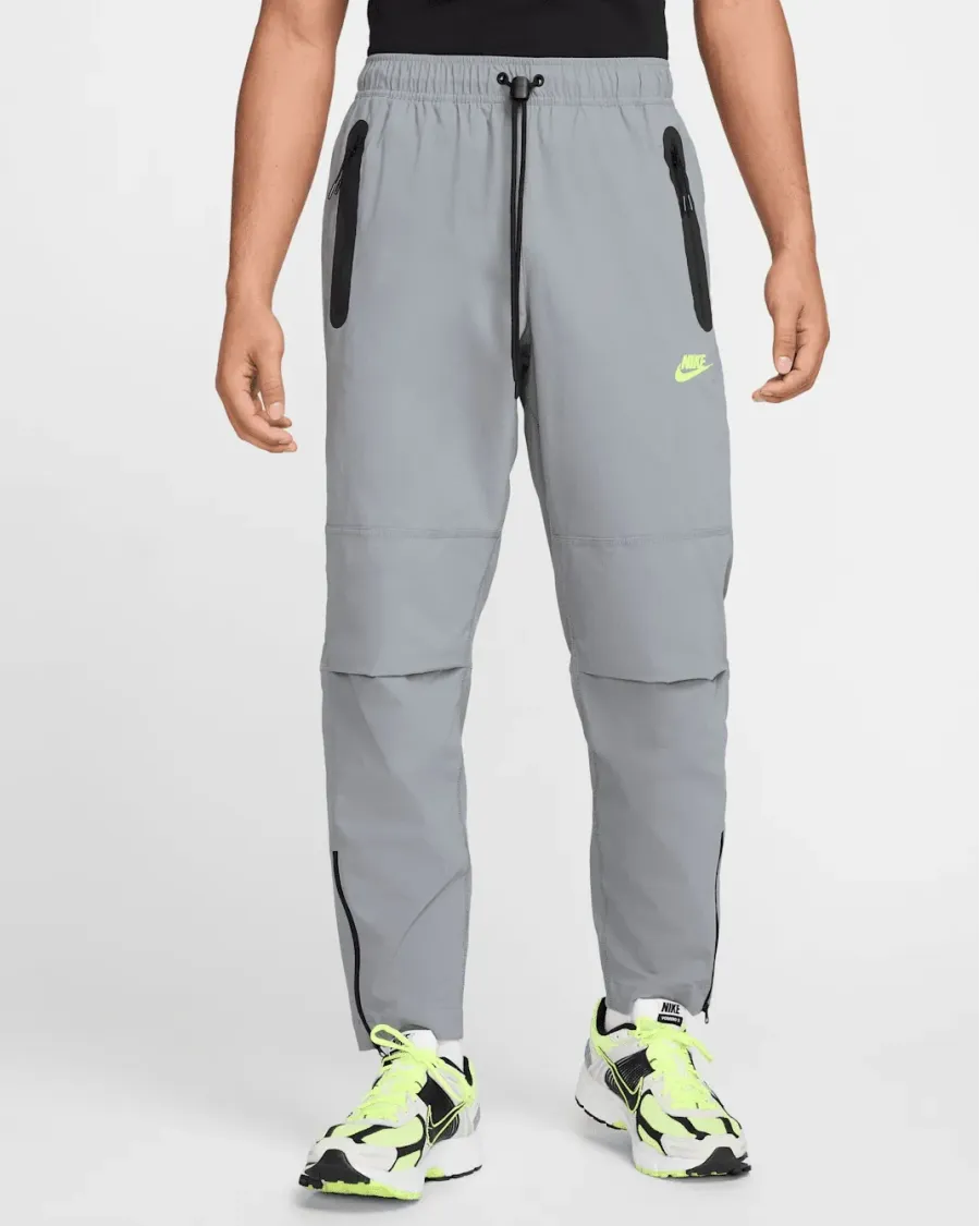 Штани Nike Tech Woven Open-Hem Trousers IB6663-065