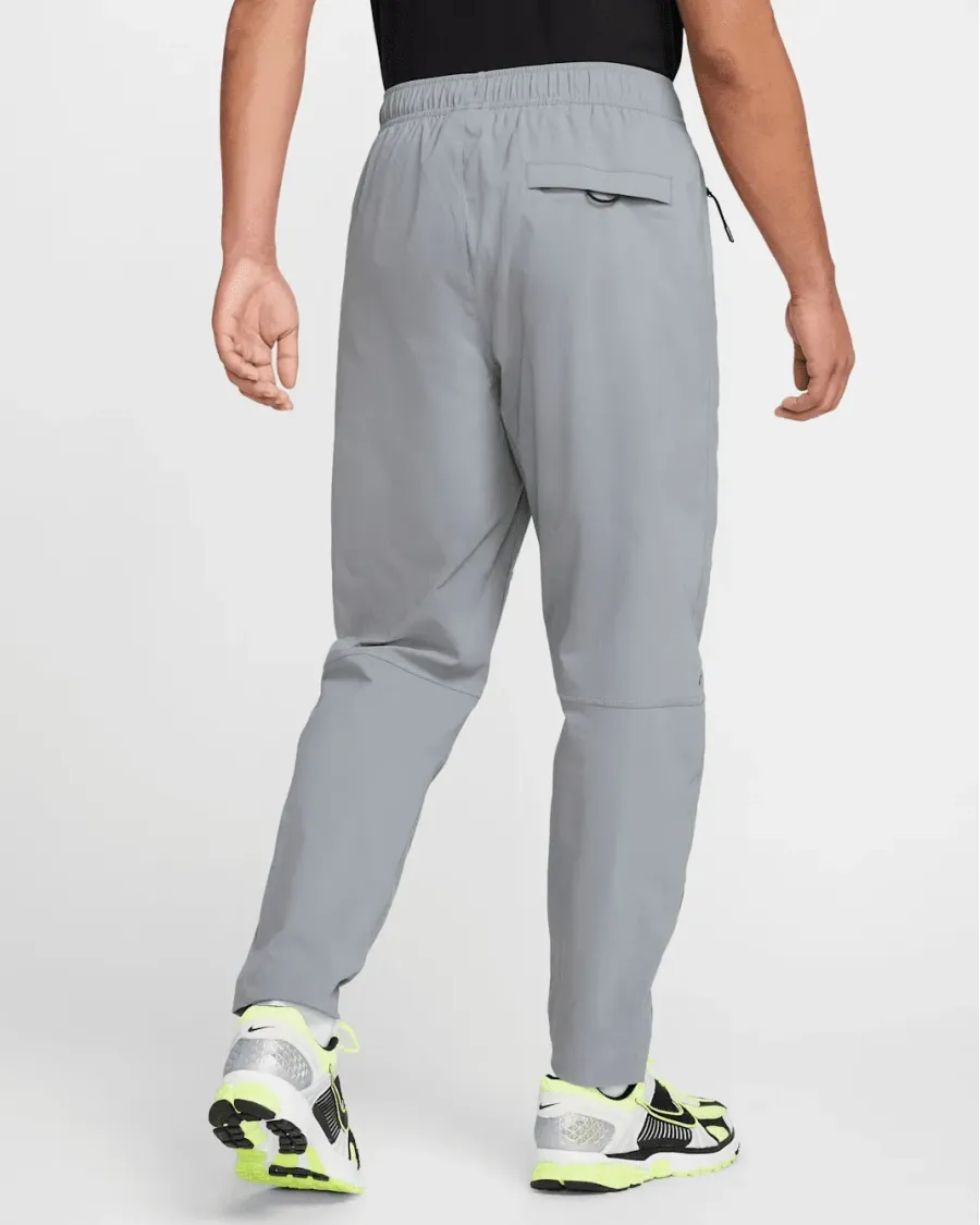 Штани Nike Tech Woven Open-Hem Trousers IB6663-065