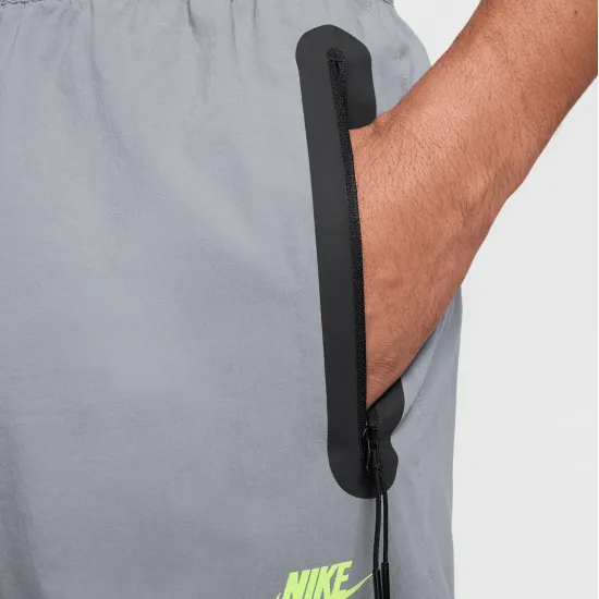 Штани Nike Tech Woven Open-Hem Trousers IB6663-065