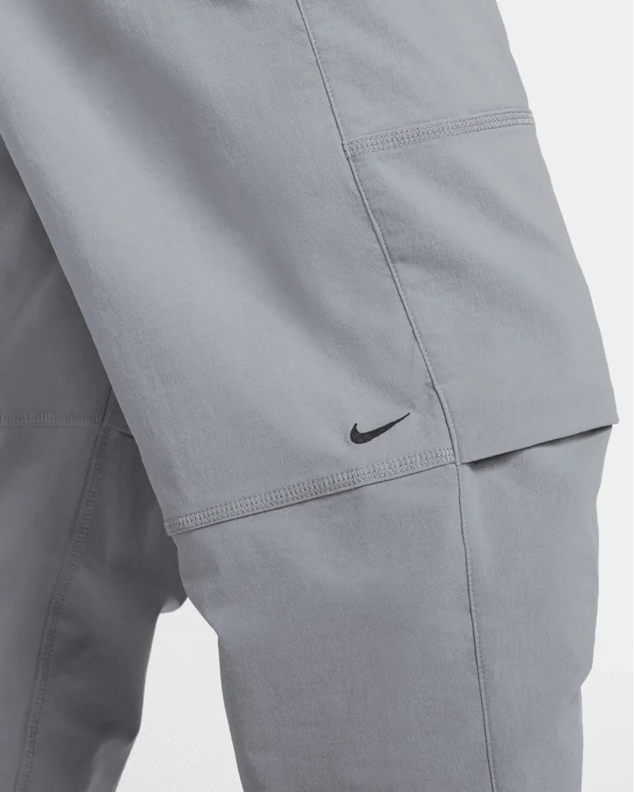 Штани Nike Tech Woven Open-Hem Trousers IB6663-065