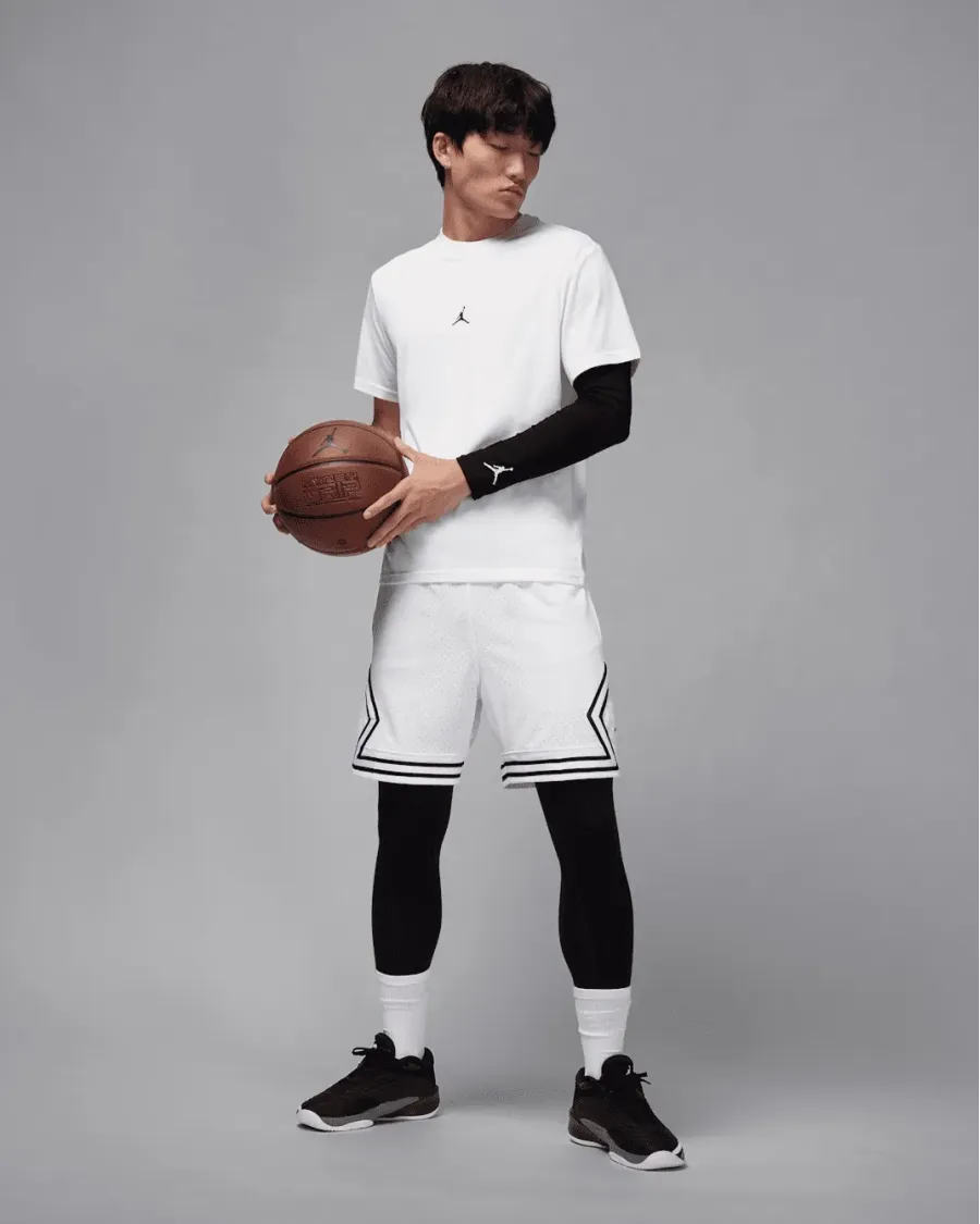 Футболка Nike Air Jordan Sport Dri‑FIT Jumpman IB6757-100