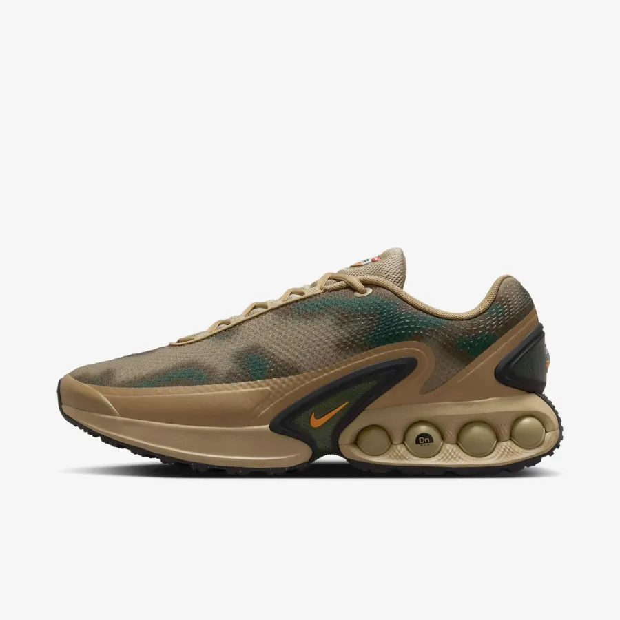 Кросівки Nike Air Max DN IB7025-200