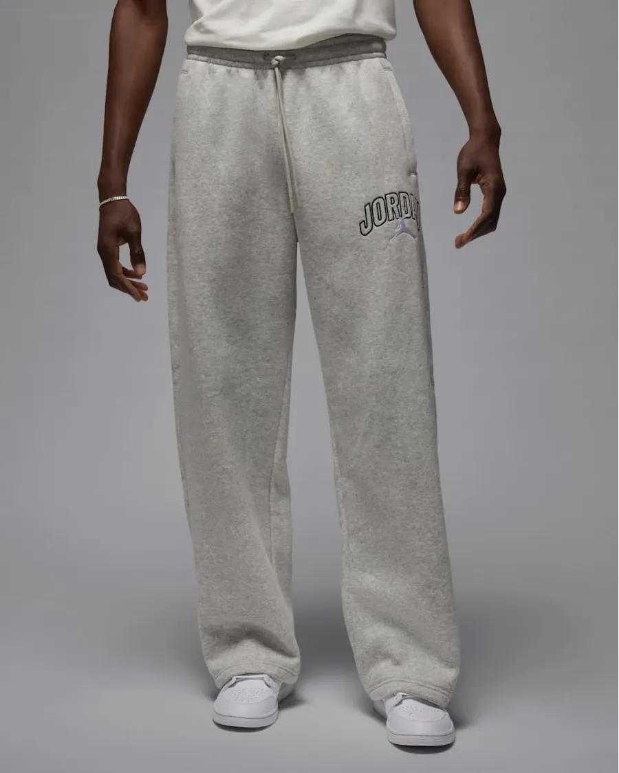 Штани Nike Air Jordan Brooklyn Fleece Oversized Open-Hem Trousers IB7243-050