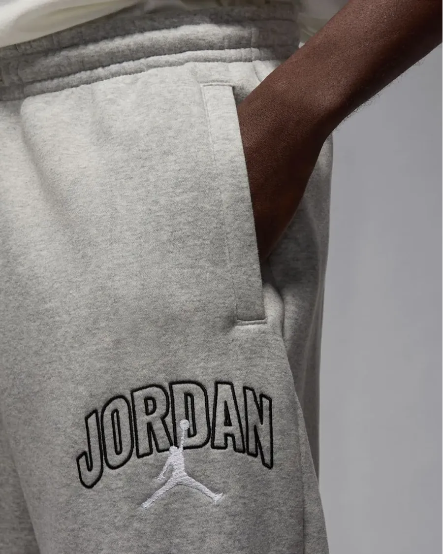 Штани Nike Air Jordan Brooklyn Fleece Oversized Open-Hem Trousers IB7243-050