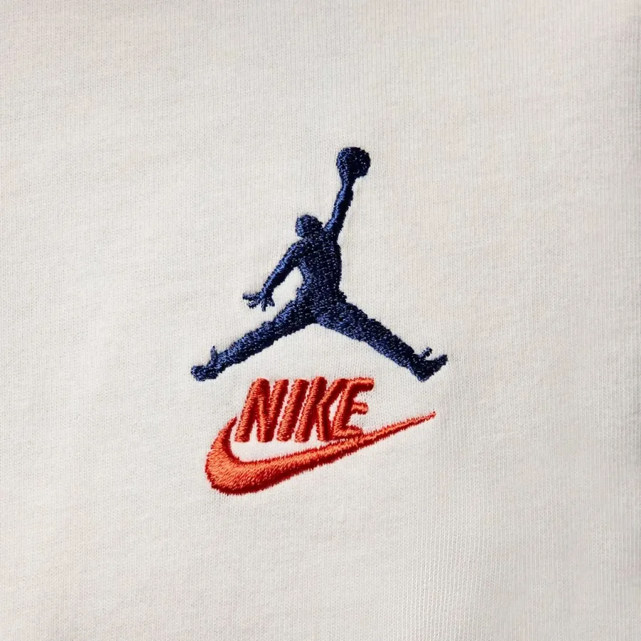 Футболка Nike Air Jordan Rare IB7526-133