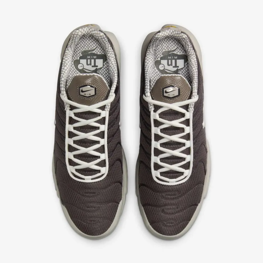Кросівки Nike Air Max Plus IB7679-200