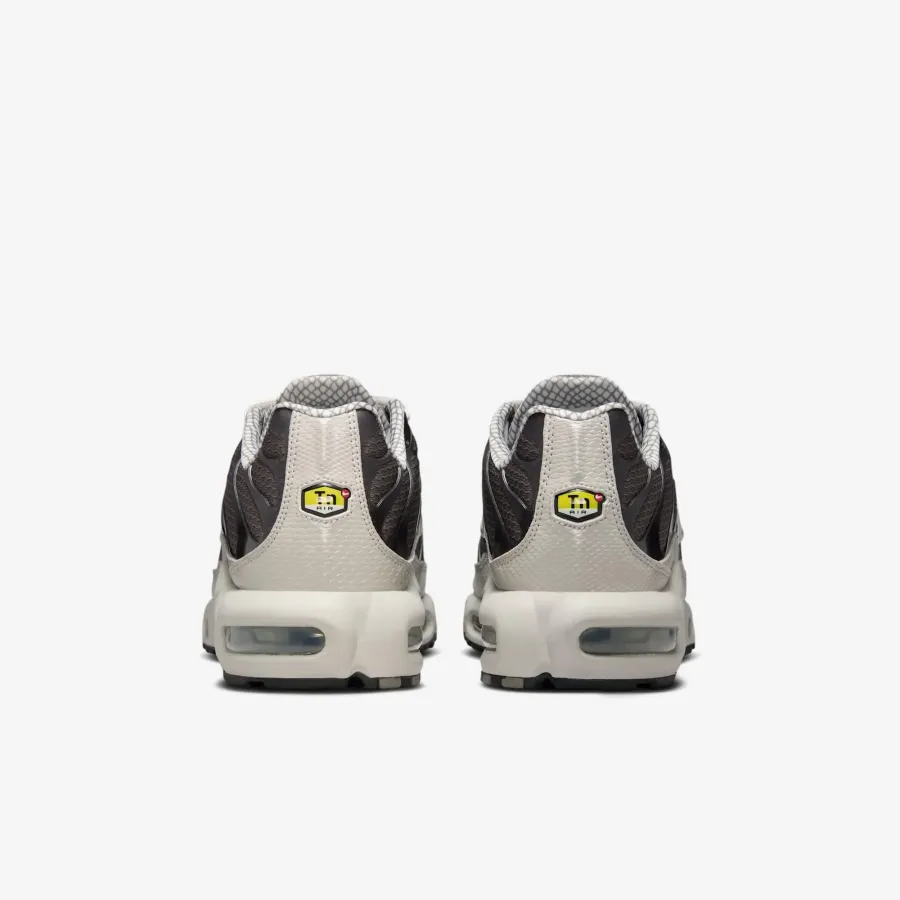 Кросівки Nike Air Max Plus IB7679-200