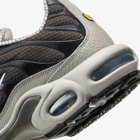 Кросівки Nike Air Max Plus IB7679-200
