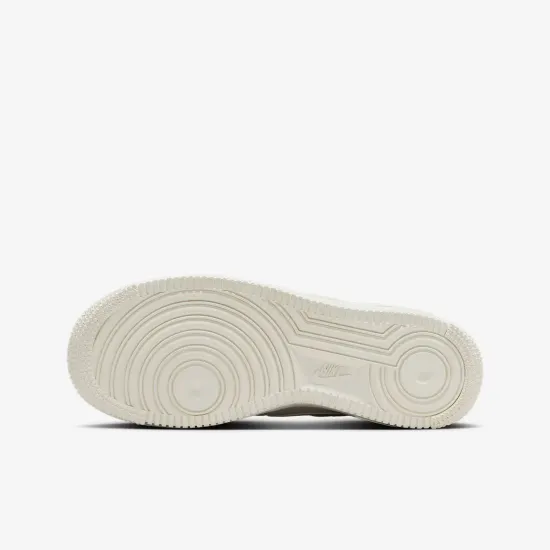 Кросівки Nike Air Force 1 Low IB7688-100