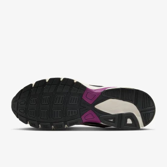 Кросівки Nike Initiator IB8913-100