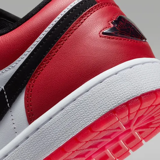 Кросівки Nike Air Jordan 1 Low SE IB8971-106