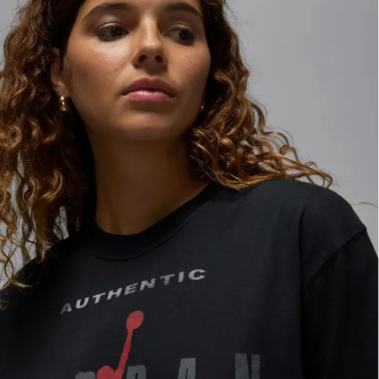 Футболка Nike Air Jordan Flight Graphic IB9943-010