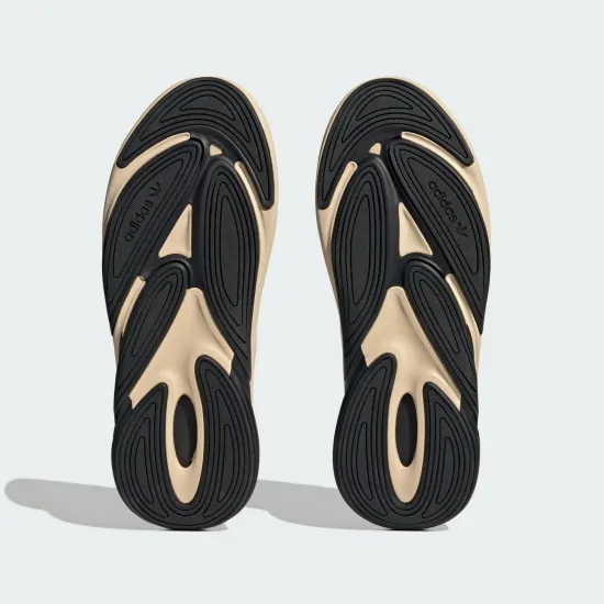 Кросівки Adidas Ozelia IE2000