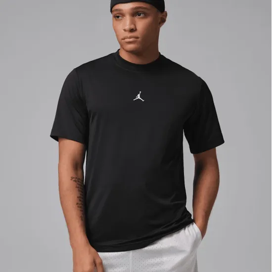 Футболка Nike Air Jordan Sport Essentials Dri-FIT Short-Sleeve Top IF0882-010