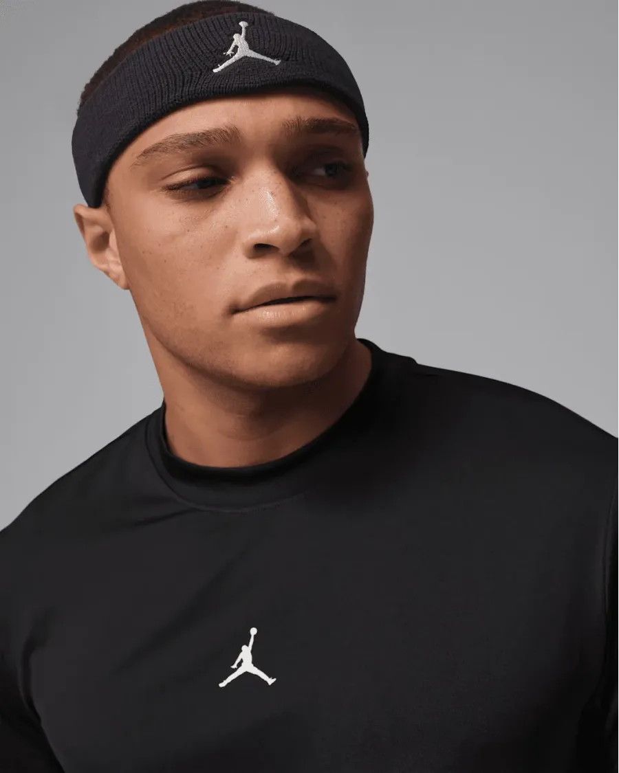 Футболка Nike Air Jordan Sport Essentials Dri-FIT Short-Sleeve Top IF0882-010