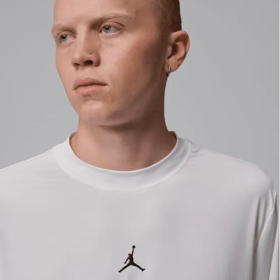 Футболка Nike Air Jordan Sport Essentials Dri-FIT Short-Sleeve Top IF0882-100