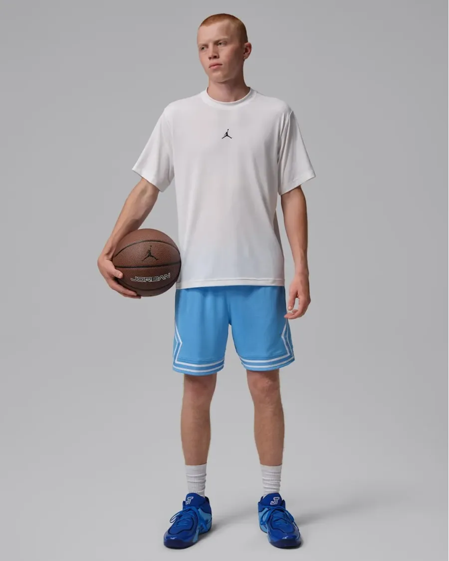 Футболка Nike Air Jordan Sport Essentials Dri-FIT Short-Sleeve Top IF0882-100