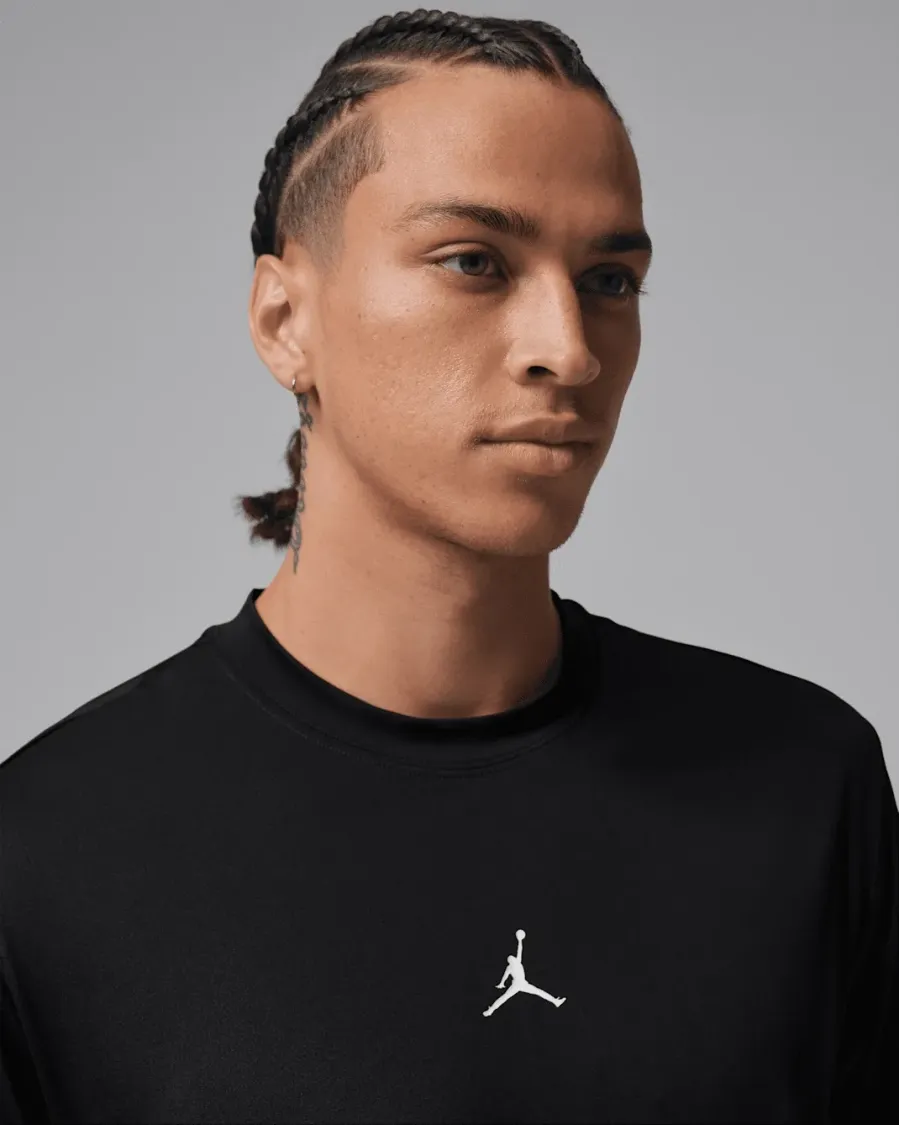 Лонгслів Nike Air Jordan Sport Essentials Dri-FIT IF0887-010