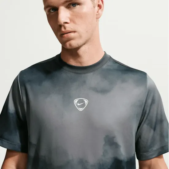 Футболка Nike Academy+ Dri-FIT IF2549-010