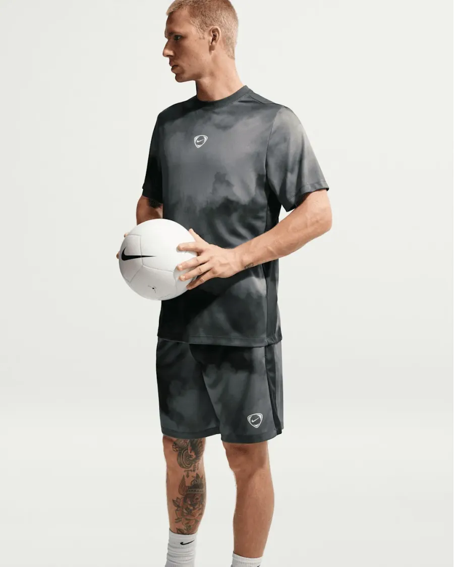 Шорти Nike Academy+ Dri-FIT IF2551-010