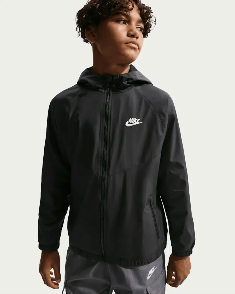 Куртка Nike Sportswear Windrunner Repel IF2821-010