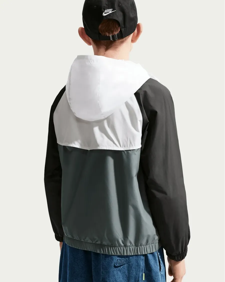 Куртка Nike Sportswear Windrunner Repel IF2821-100