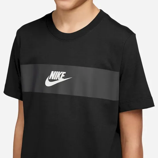 Футболка Nike Sportswear IF5957-011