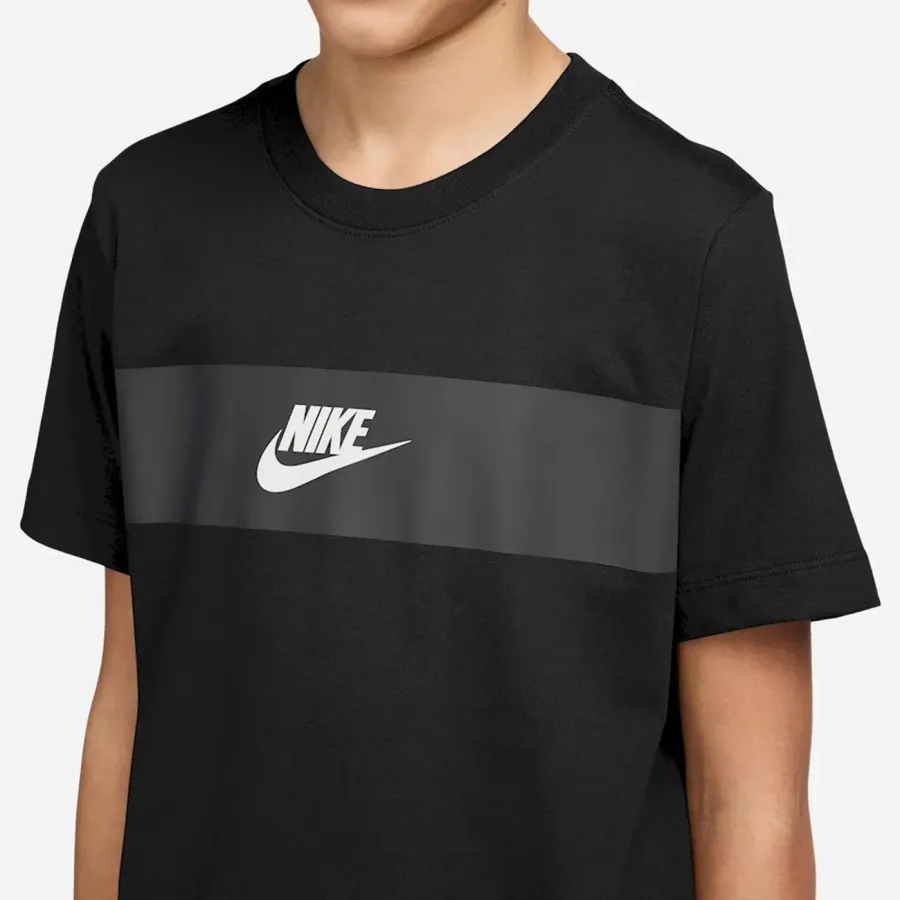 Футболка Nike Sportswear IF5957-011