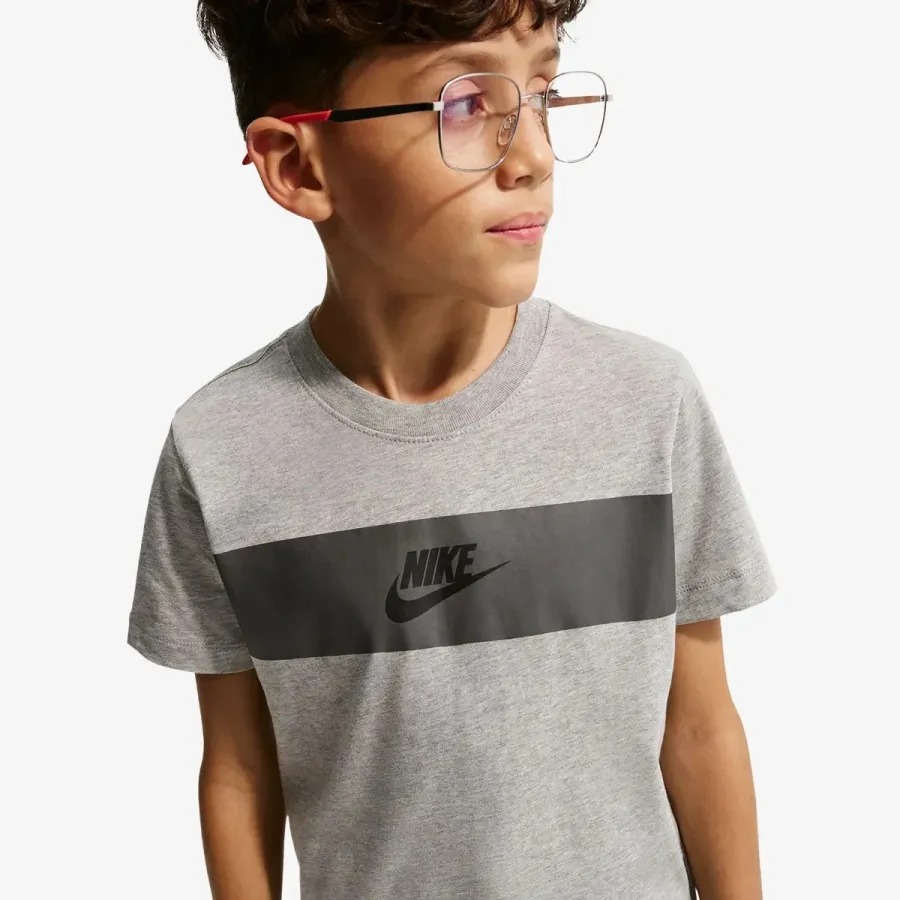 Футболка Nike Sportswear IF5957-063