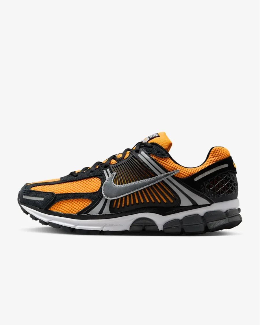 Кросівки Nike Zoom Vomero 5 HV2527-002 IF6211-700