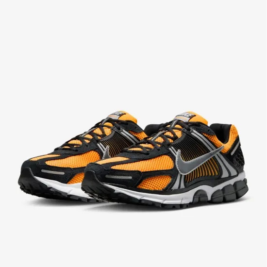 Кросівки Nike Zoom Vomero 5 HV2527-002 IF6211-700
