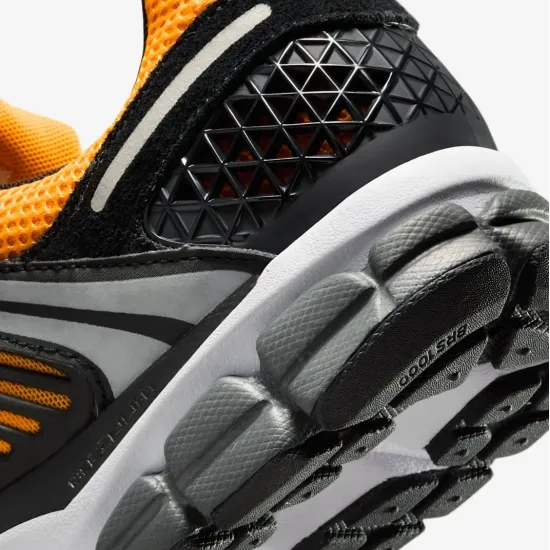 Кросівки Nike Zoom Vomero 5 HV2527-002 IF6211-700