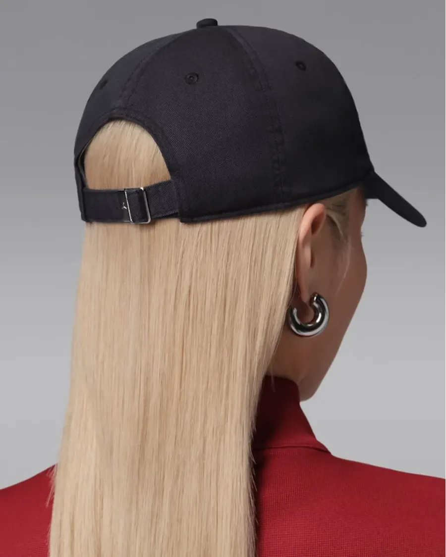 Кепка Nike Air Jordan Club Cap Unstructured Adjustable IF8483-010