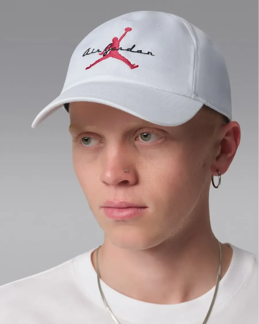 Кепка Nike Air Jordan Club Cap Unstructured Adjustable IF8483-100