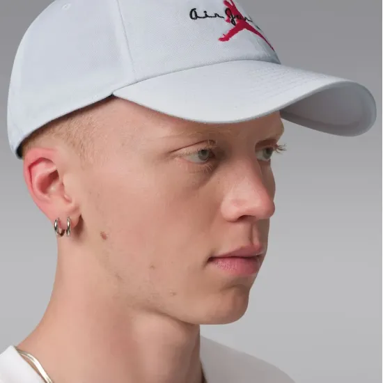 Кепка Nike Air Jordan Club Cap Unstructured Adjustable IF8483-100