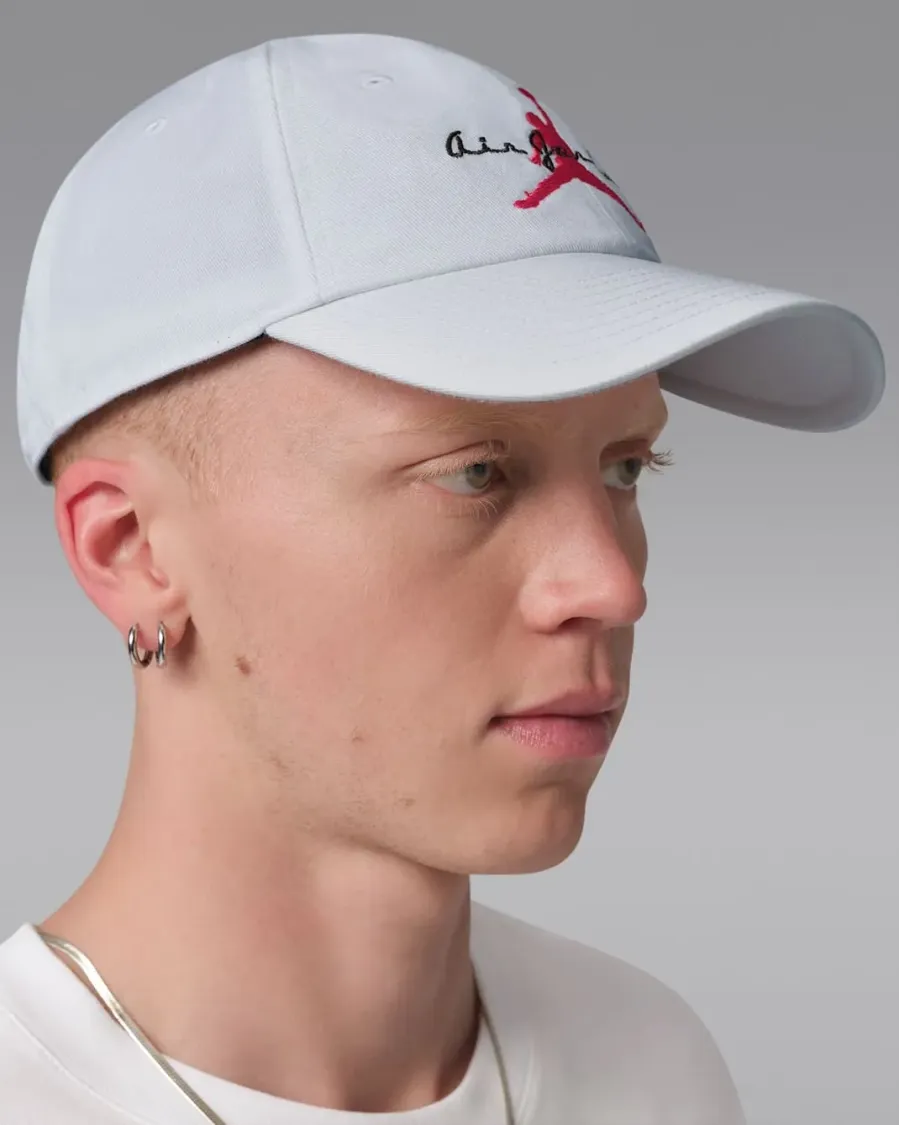 Кепка Nike Air Jordan Club Cap Unstructured Adjustable IF8483-100