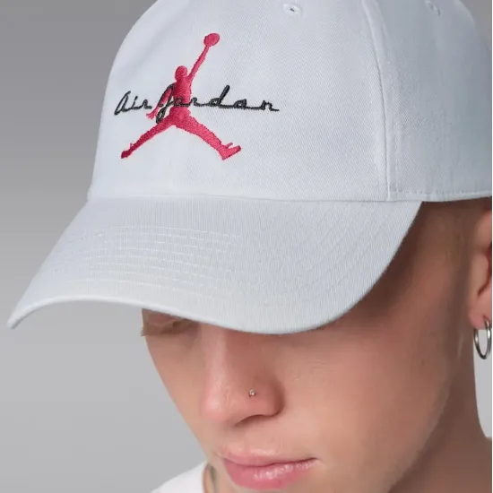 Кепка Nike Air Jordan Club Cap Unstructured Adjustable IF8483-100