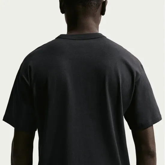 Футболка Nike Sportswear Premium Essentials IH1121-010