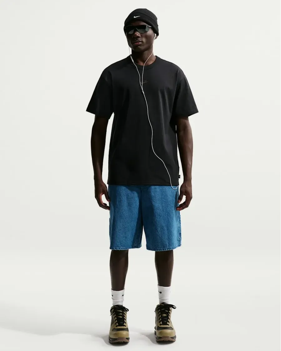 Футболка Nike Sportswear Premium Essentials IH1121-010