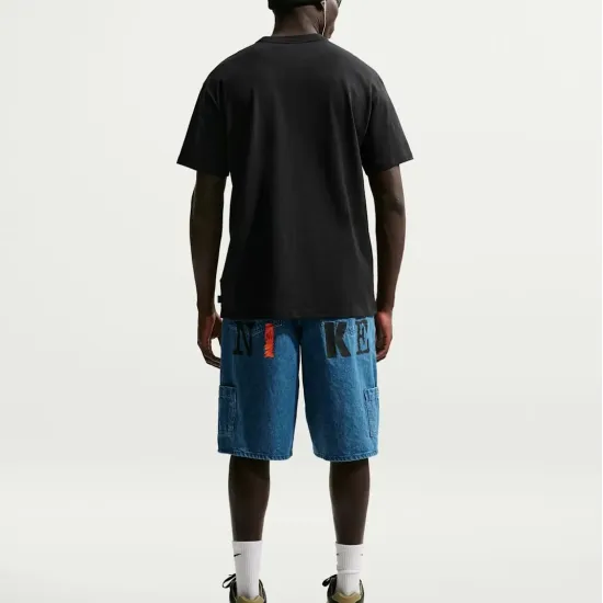 Футболка Nike Sportswear Premium Essentials IH1121-010