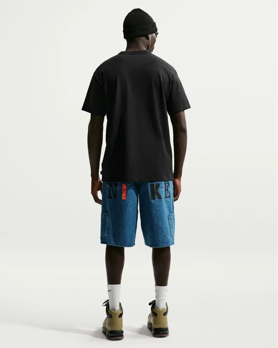 Футболка Nike Sportswear Premium Essentials IH1121-010