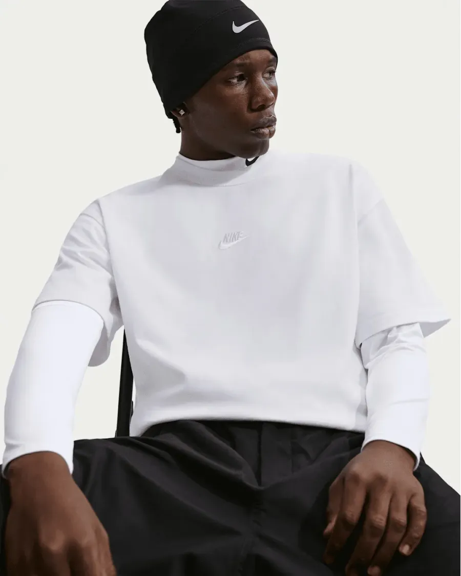 Футболка Nike Sportswear Premium Essentials IH1121-100