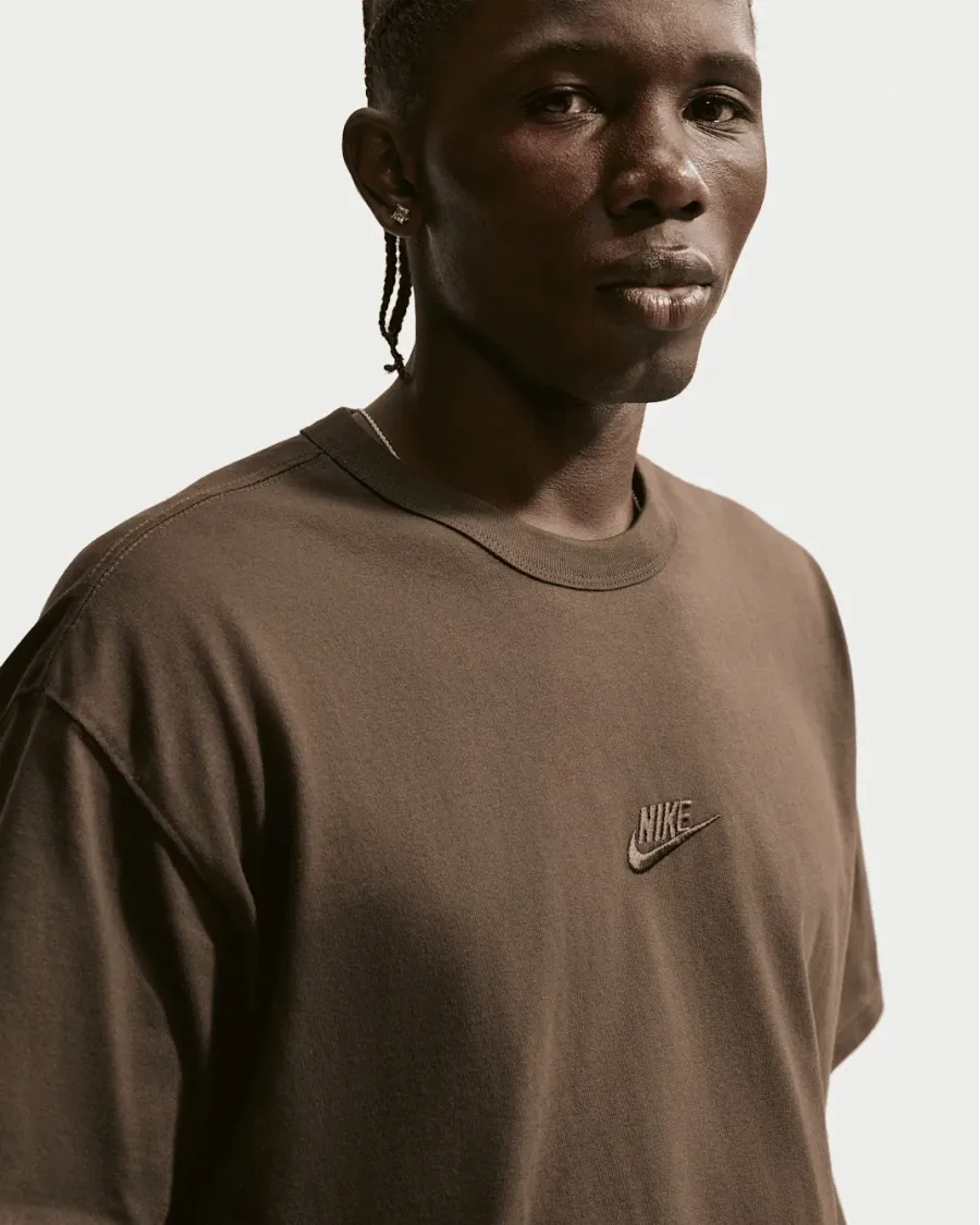 Футболка Nike Sportswear Premium Essentials IH1121-212