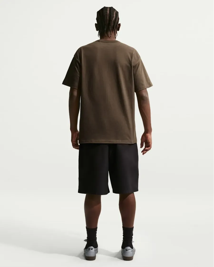 Футболка Nike Sportswear Premium Essentials IH1121-212
