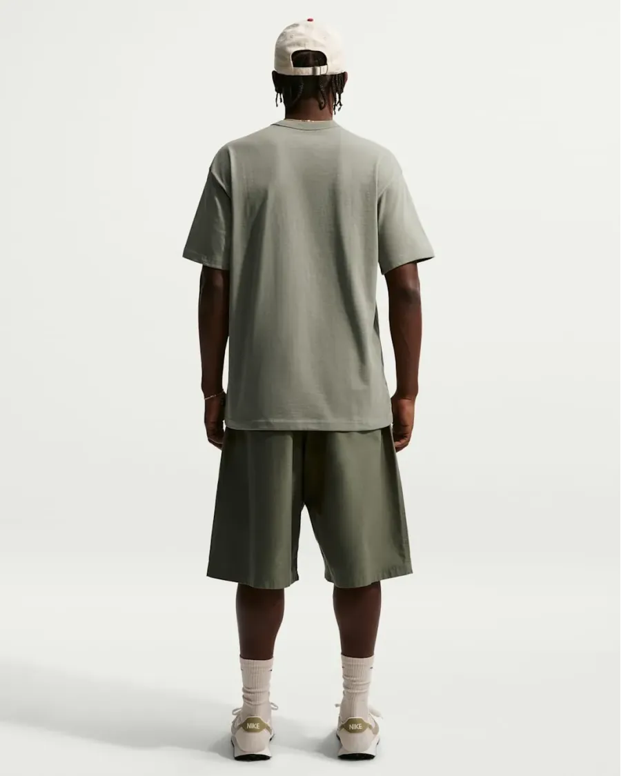 Футболка Nike Sportswear Premium Essentials IH1121-328