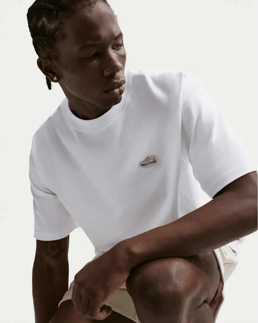 Футболка Nike Sportswear IH1149-100