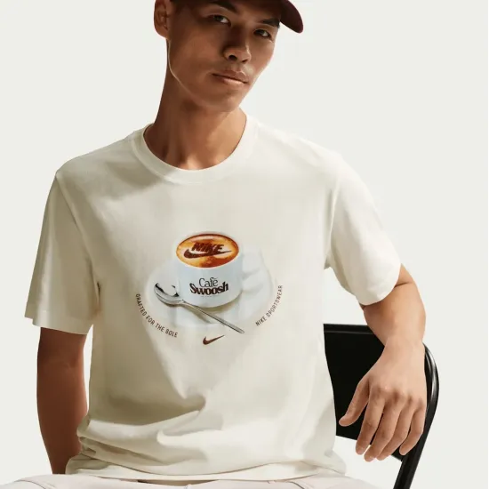 Футболка Nike Cafe Swoosh Mug Tee IH1159-133
