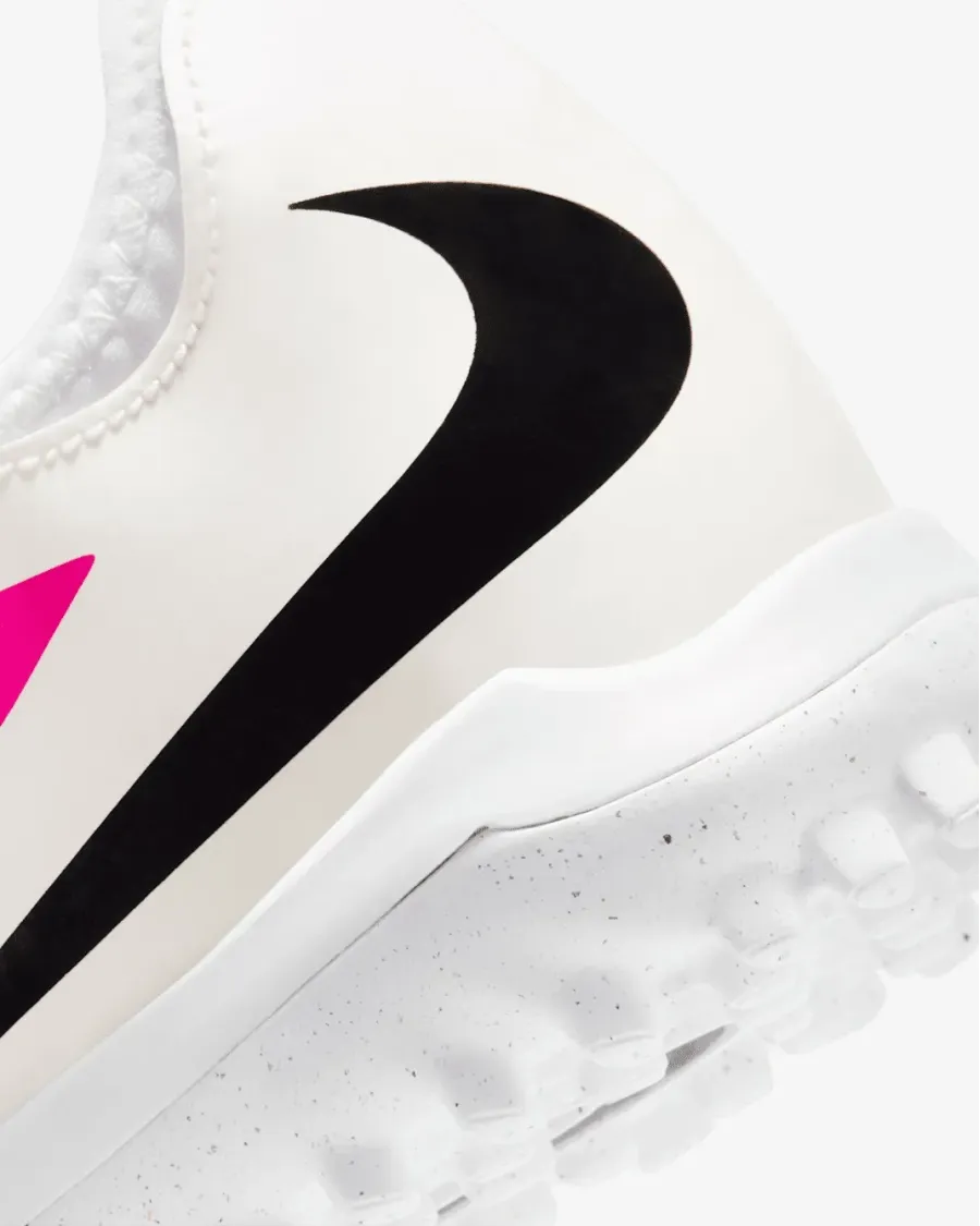 Сороконіжки Nike Phantom 6 Low Academy TF IH1797-901