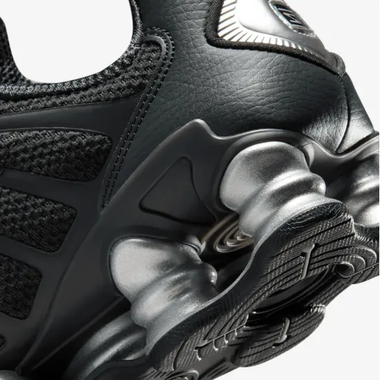 Кросівки Nike Shox TL IH2559-001